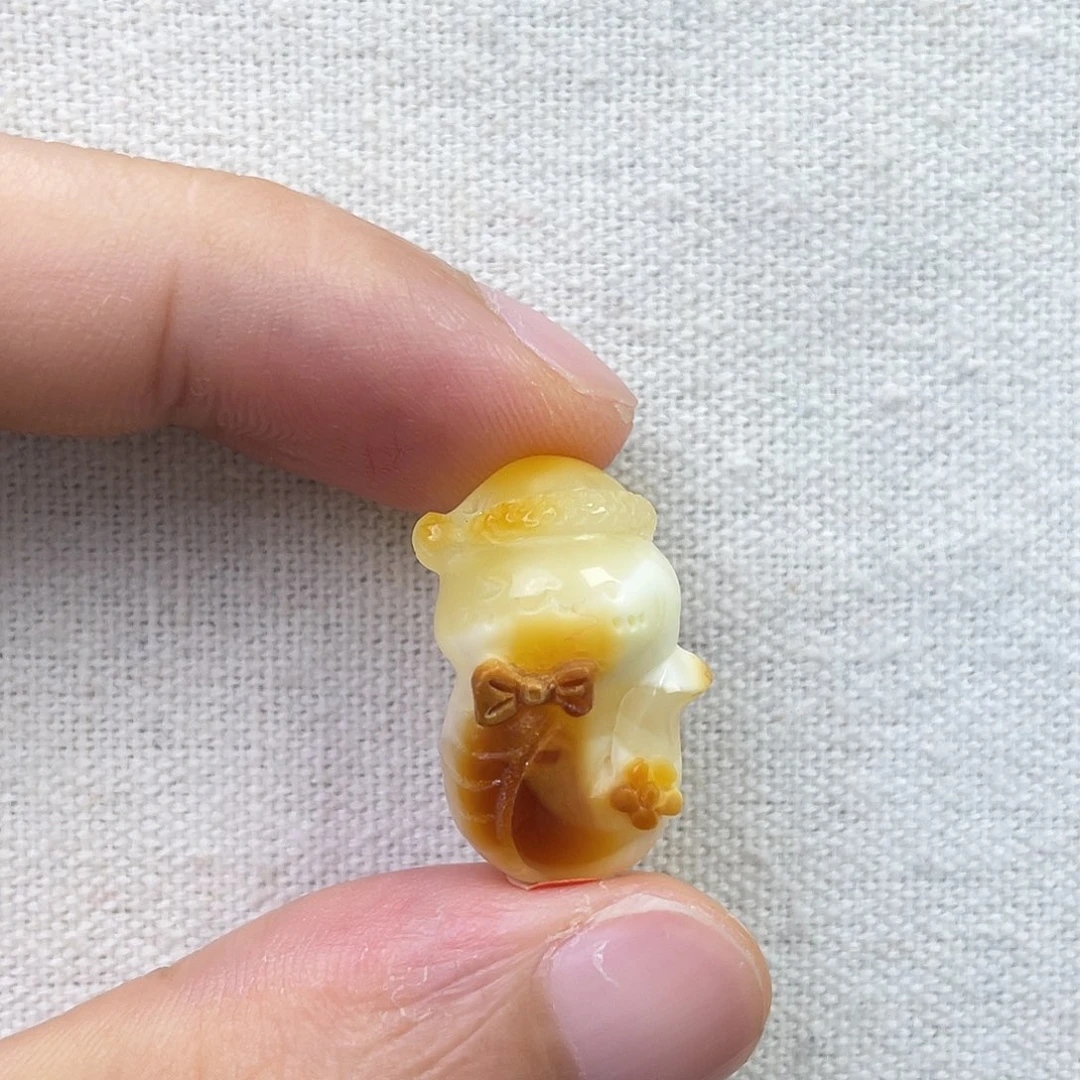 琥珀未镶嵌裸石小蛇