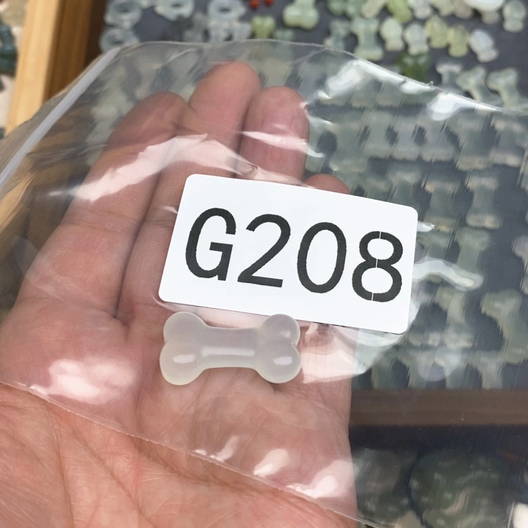 岫玉假一赔十，默认微瑕，不退不换未镶嵌