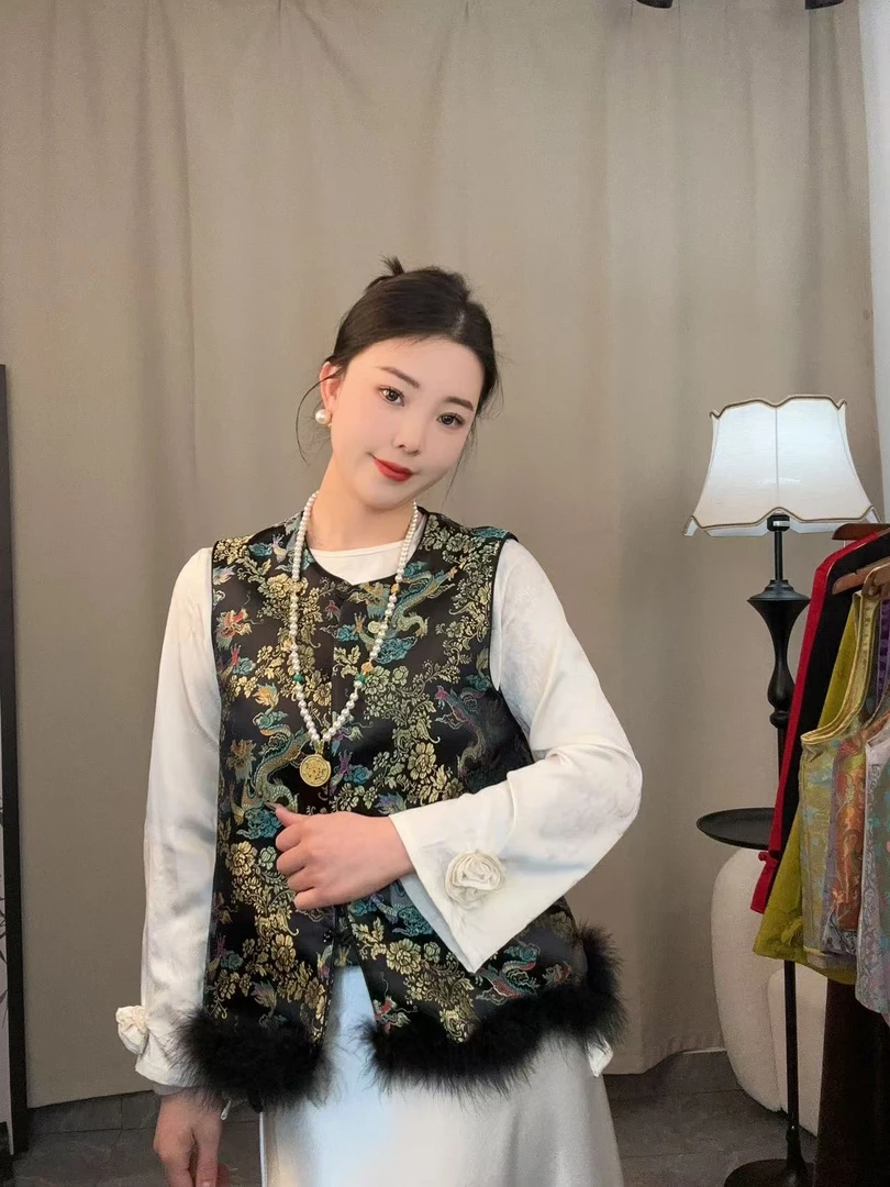 CHUNTIAN/李李国风【禧可】新中式宋锦提花羽毛下摆马甲