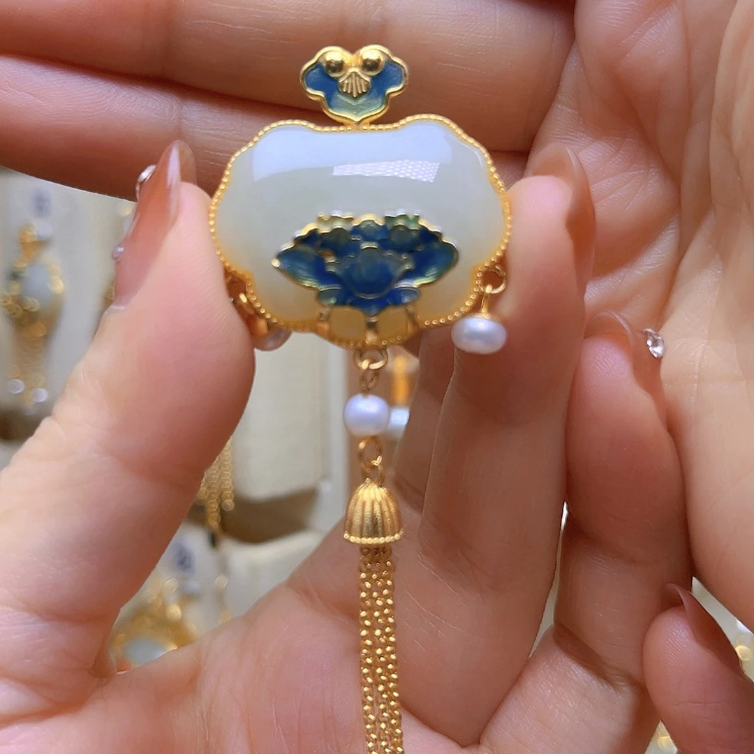 和田玉银S925镀金镶嵌颈饰