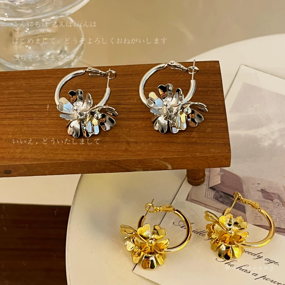 铜合金耳饰 【铃兰花开】复古小众花朵耳圈耳环简约精致百搭秋冬