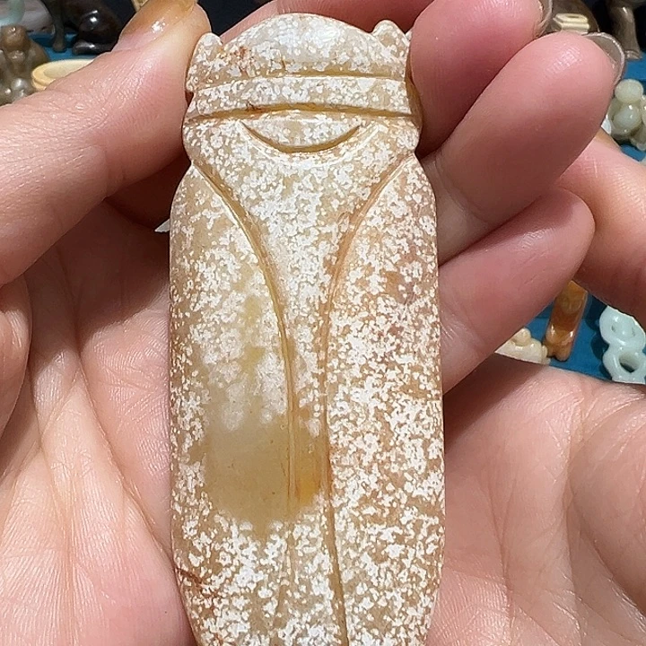 透闪石质玉未镶嵌颈饰