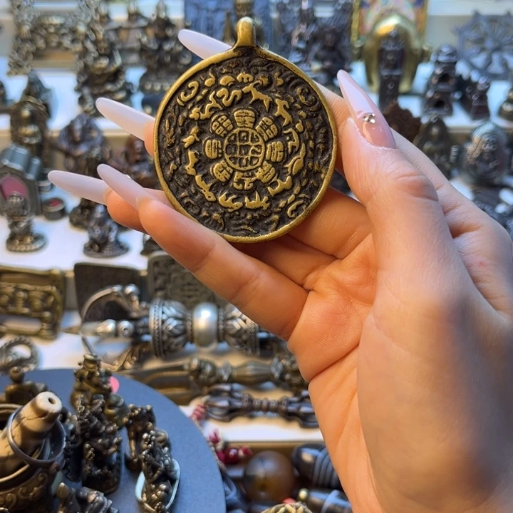 A***Z泥塑闪价漏价一件