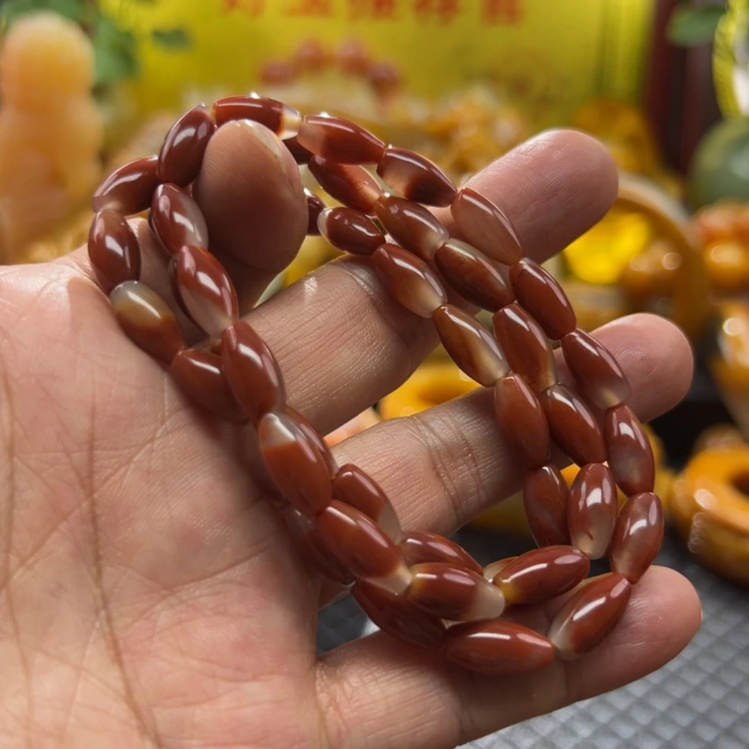 石英质玉未镶嵌颈饰