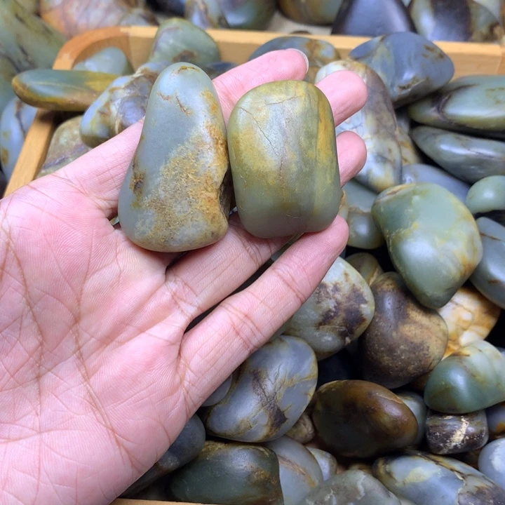 哎***下和田玉未镶嵌挂件