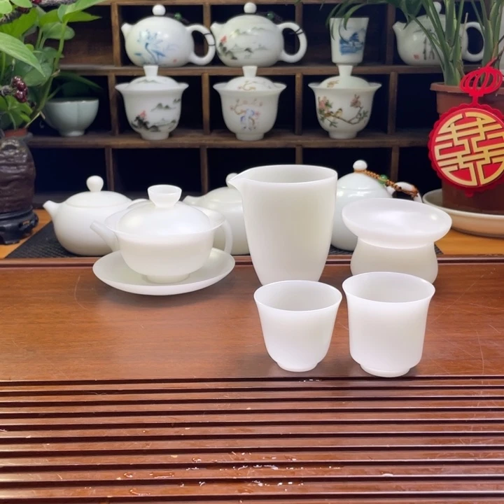 【闪购商品】云*士德化白瓷843346494844