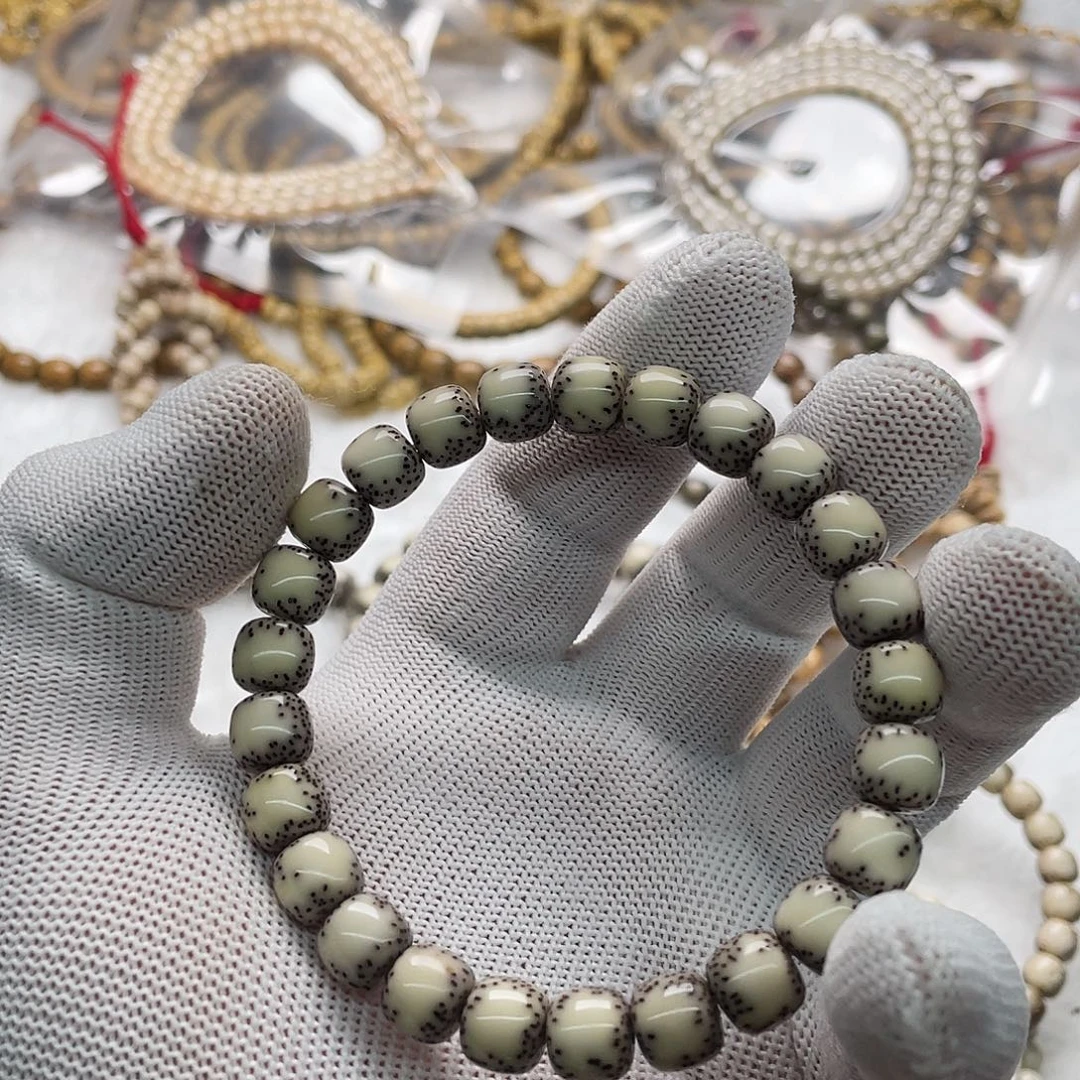 星月菩提手串同枝古瓷白9x8通体单圈