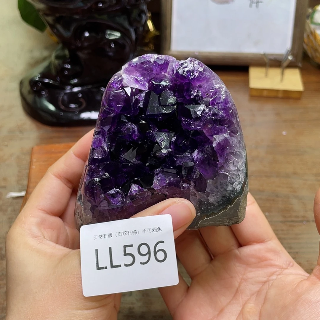 大型摆件（非配饰）未镶嵌水晶