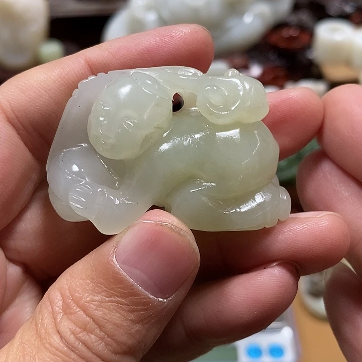 和田玉（糖玉）未镶嵌挂件