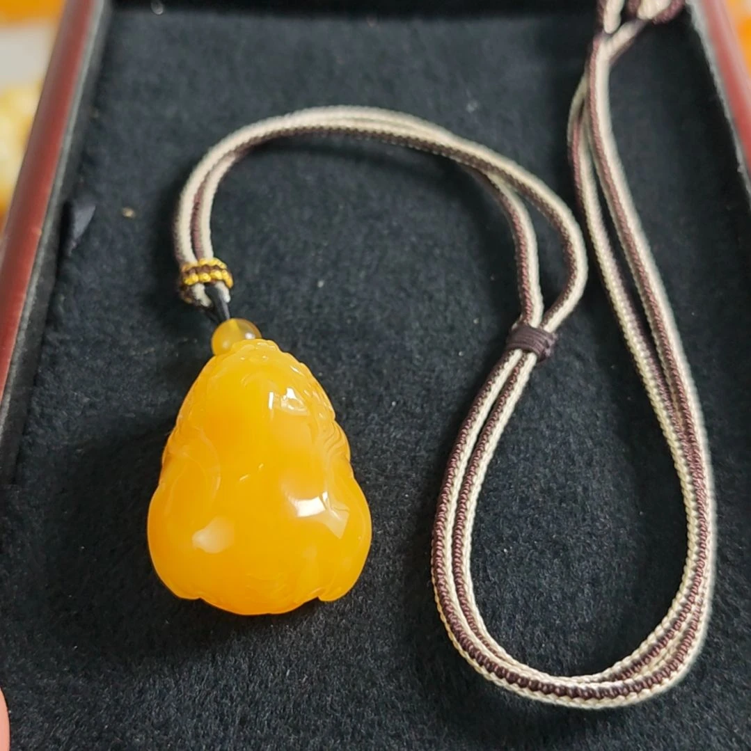 蜜蜡吊坠(赠链)未镶嵌