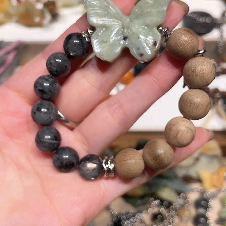 蛇纹石玉合金颈饰