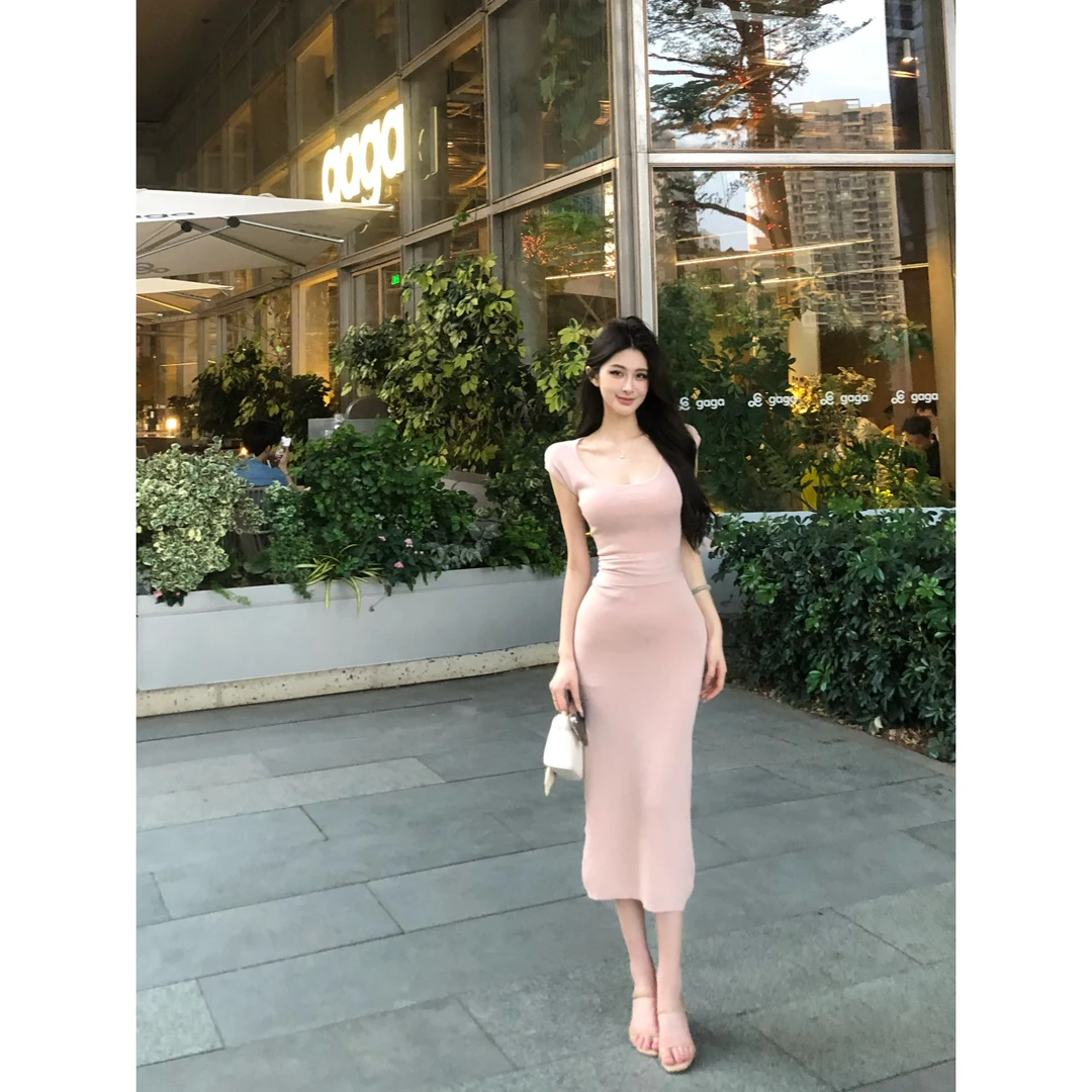 温柔涟漪小众设计感针织绑带收腰连衣裙秋镂空包臀性感长裙6795