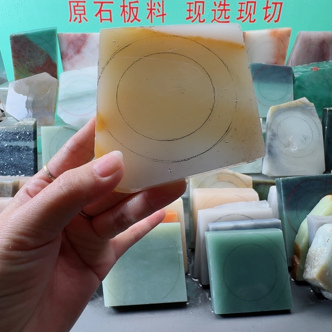 未镶嵌手镯石英质玉（金丝玉）手镯定制