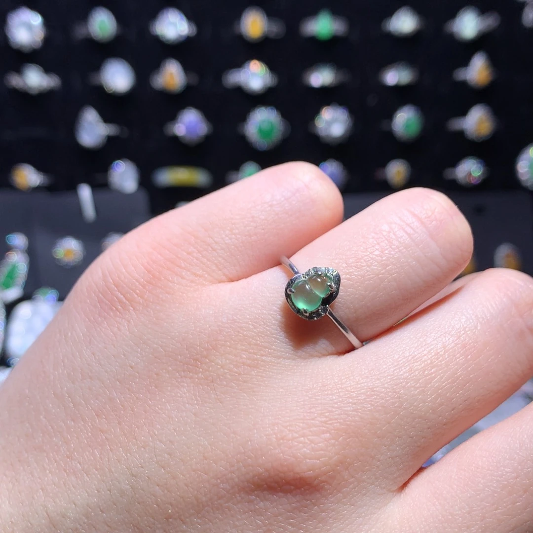 翡翠戒指银S925镶嵌天然翡翠