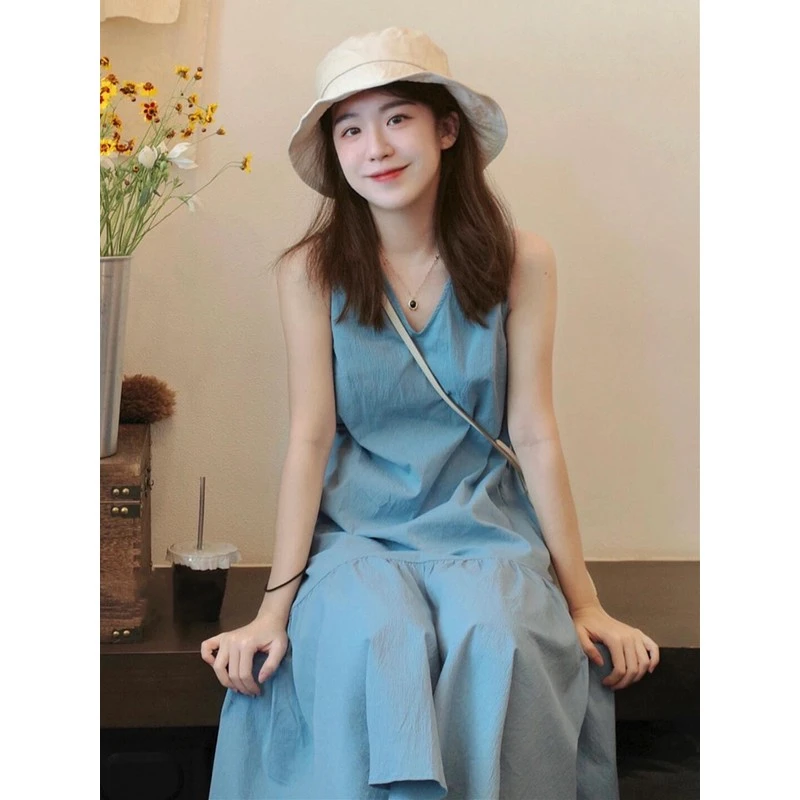 蓝色v领无袖背心连衣裙女夏季韩系氛围感穿搭甜美温柔风气质长裙