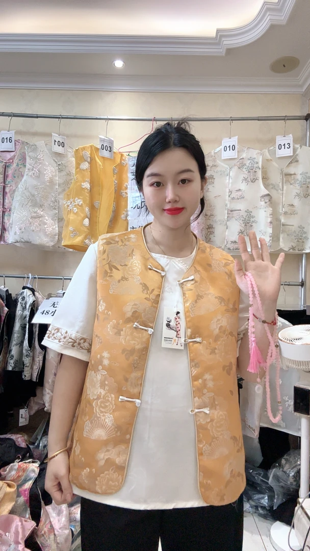 新中式国风唐装马甲女2025春季新款提花洋气坎肩无袖上衣背心外穿