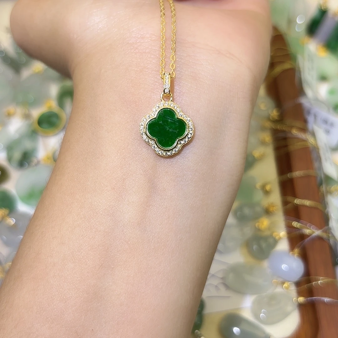 翡翠银S925镶嵌颈饰四叶草