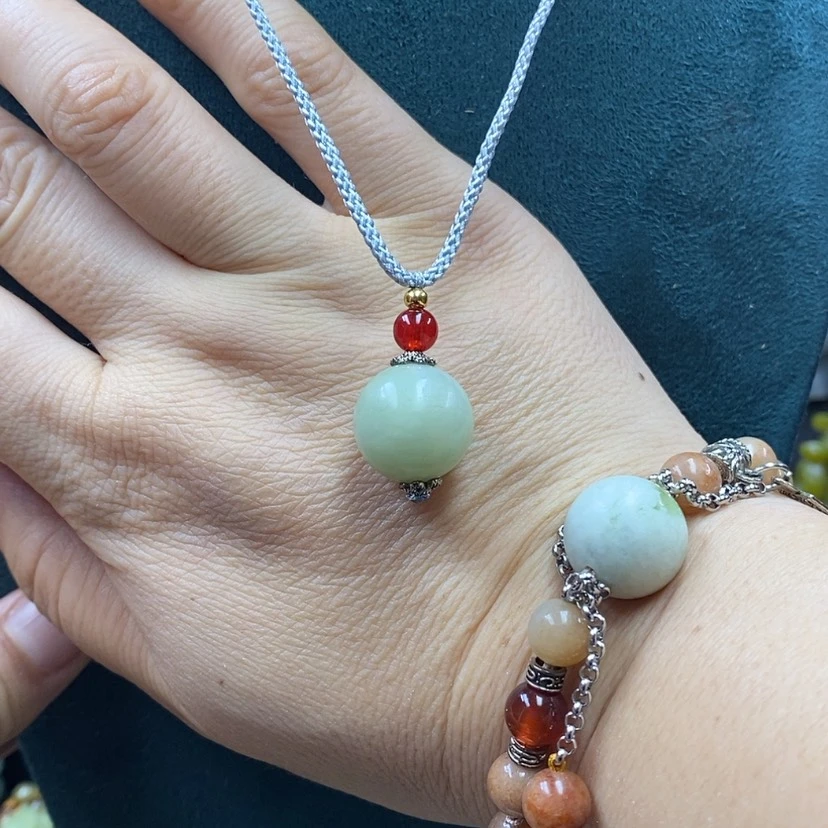 【闪购商品】蛇纹石玉吊坠，手牌未镶嵌