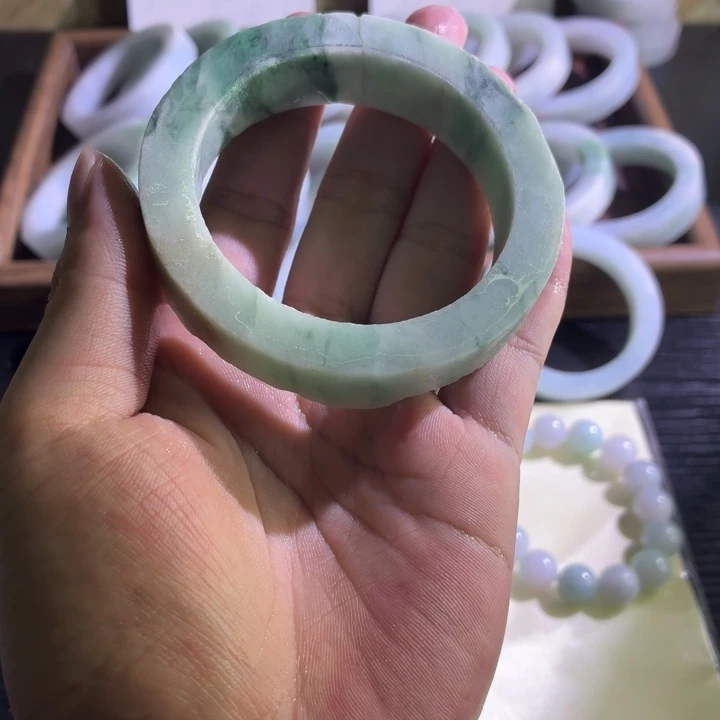 定制翡翠未镶嵌正圈