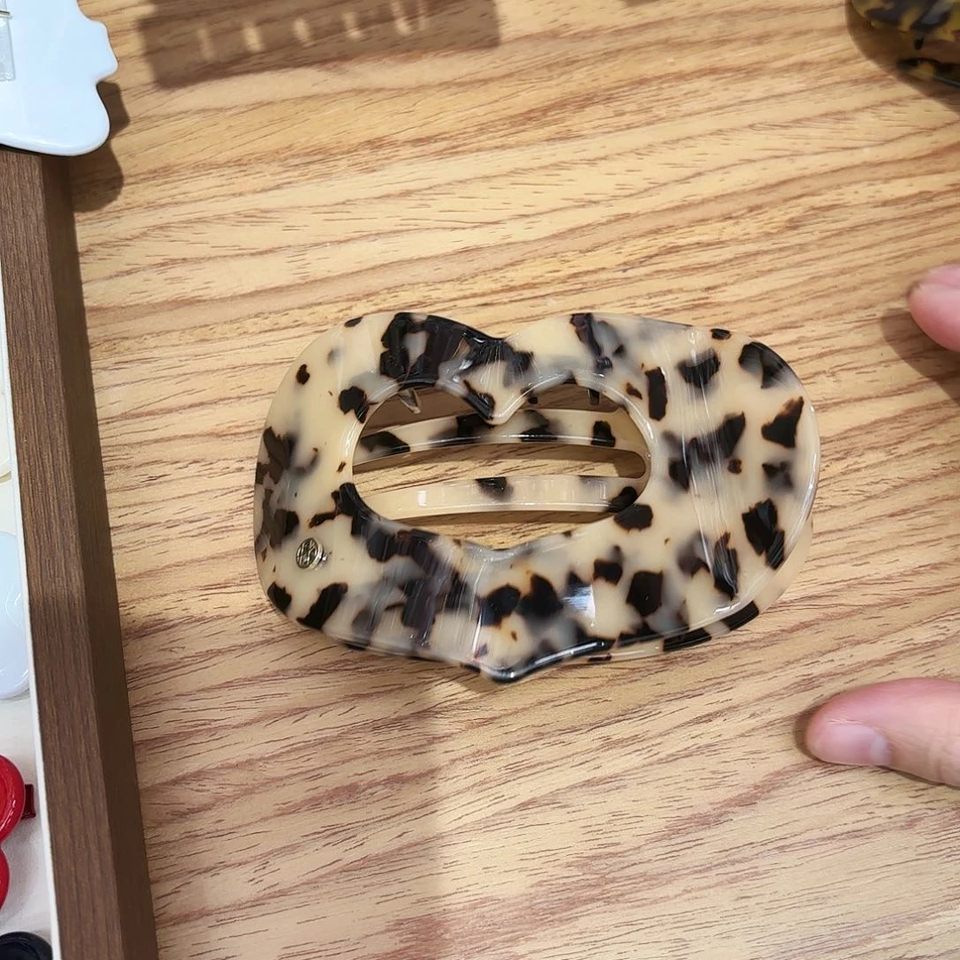 皮质铁合金鲍鱼夹一个
