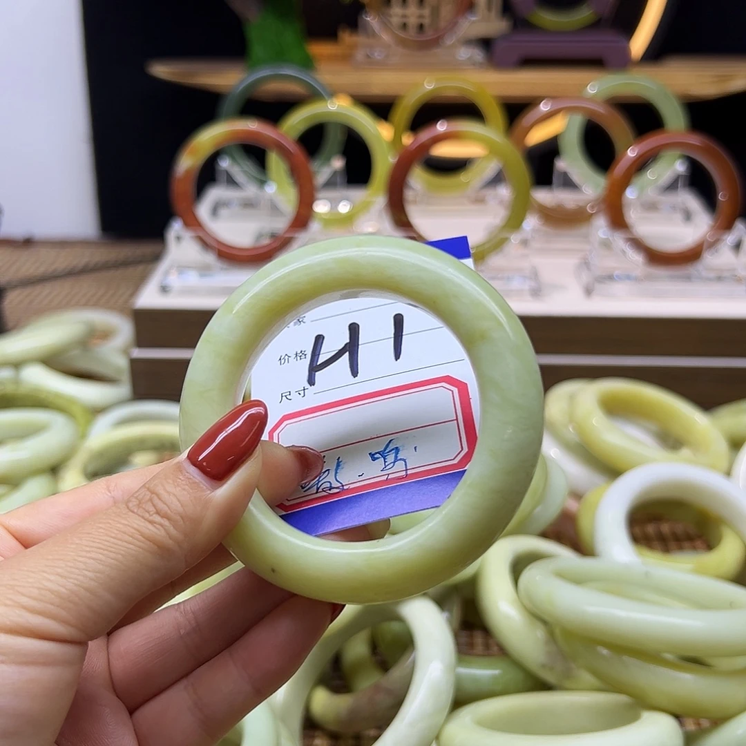 嗷***ʕ岫玉未镶嵌手镯岫