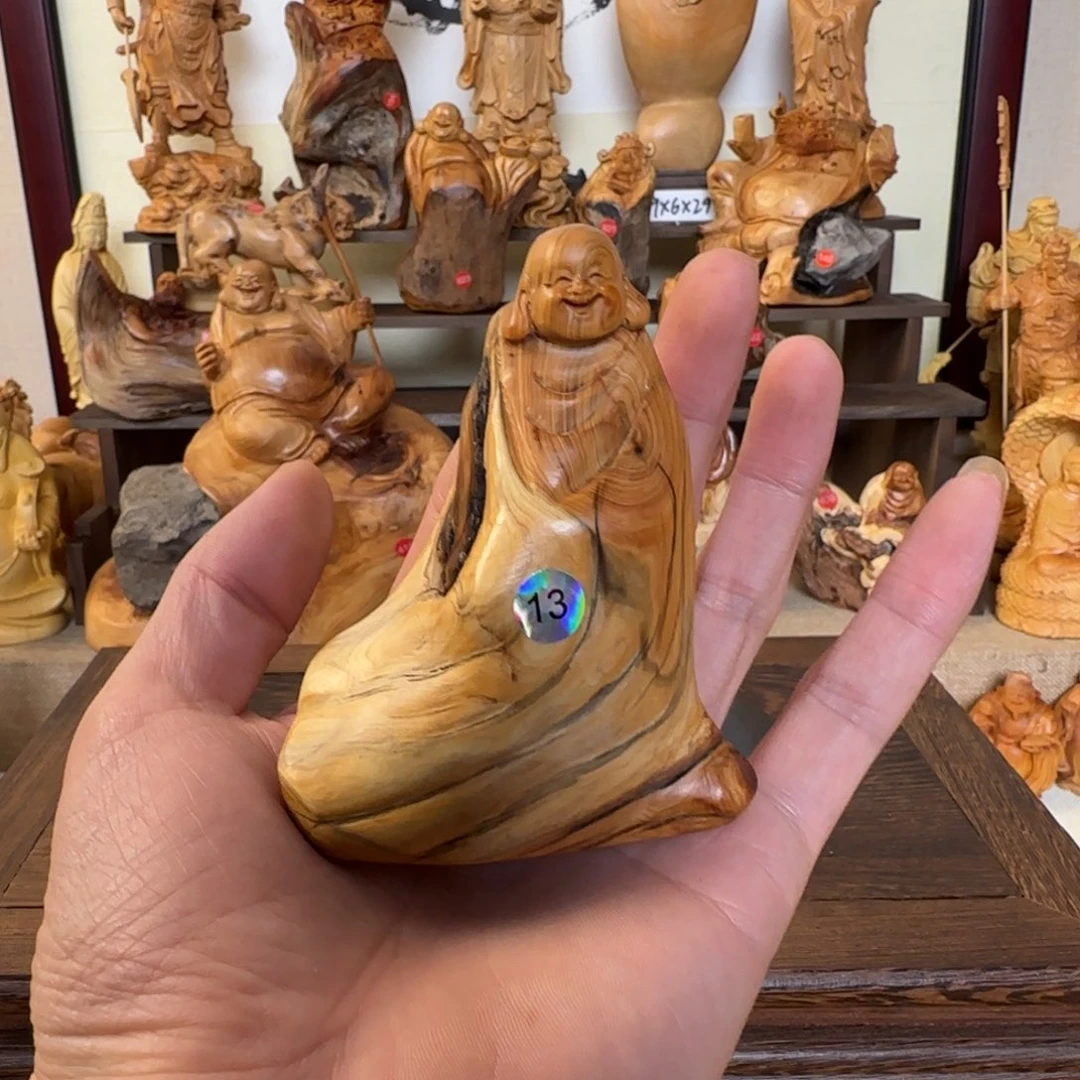 洞***天崖柏小木匠艺雕一物一拍