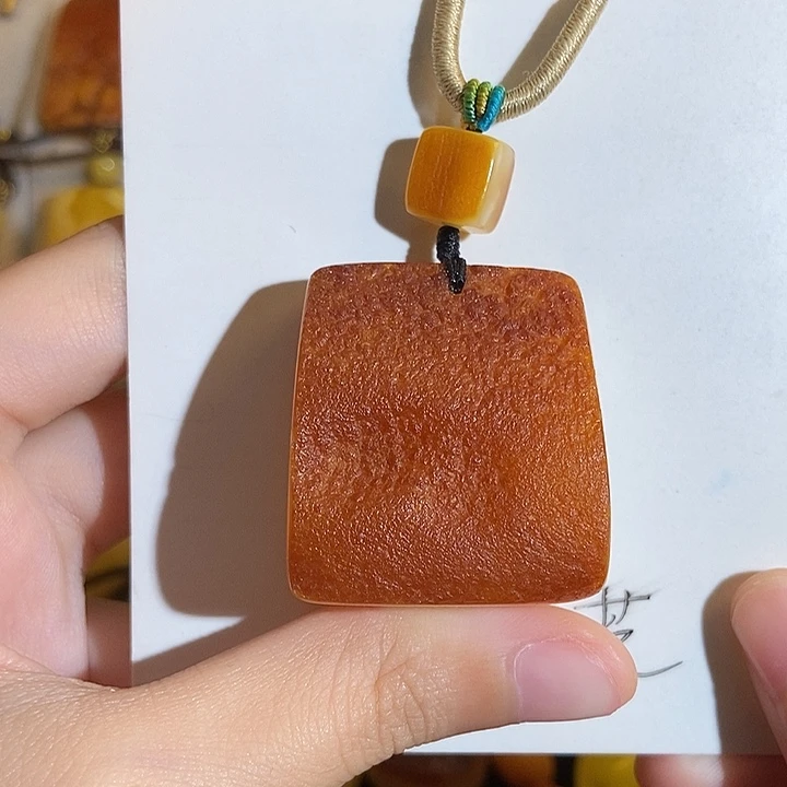 定制琥珀未镶嵌琥珀蜜蜡