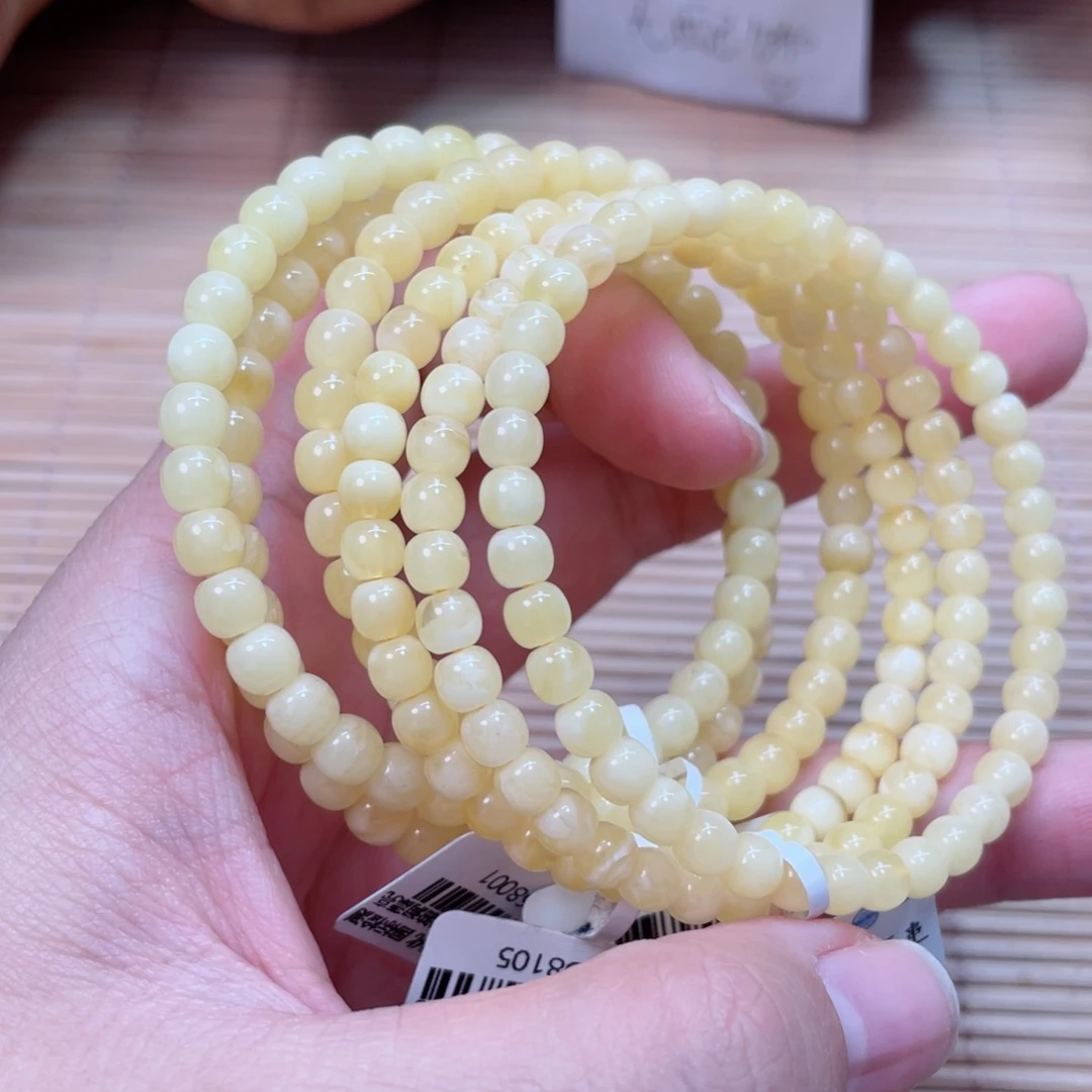 蜜蜡未镶嵌手串多样性发其中一个