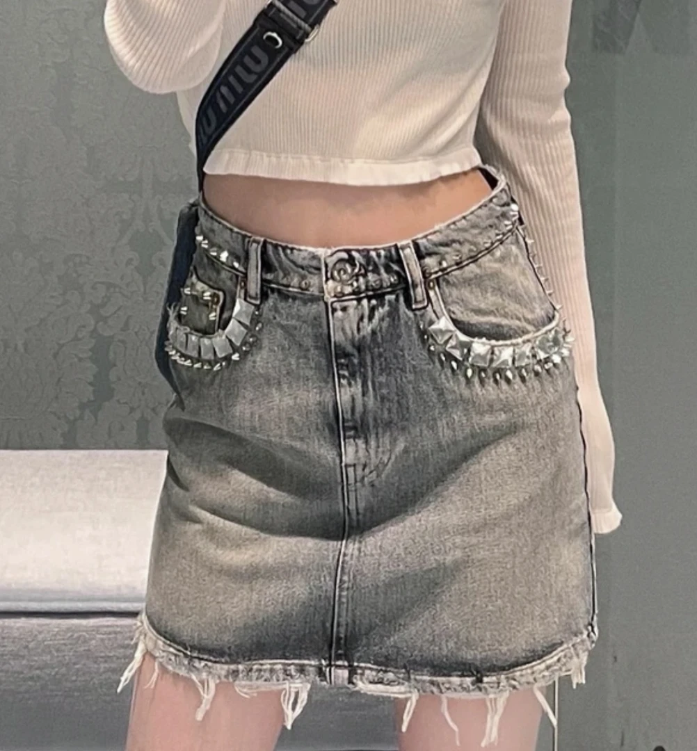 99新 MIU MIU/缪缪  水钻铆钉流苏牛仔半裙 40码J00689