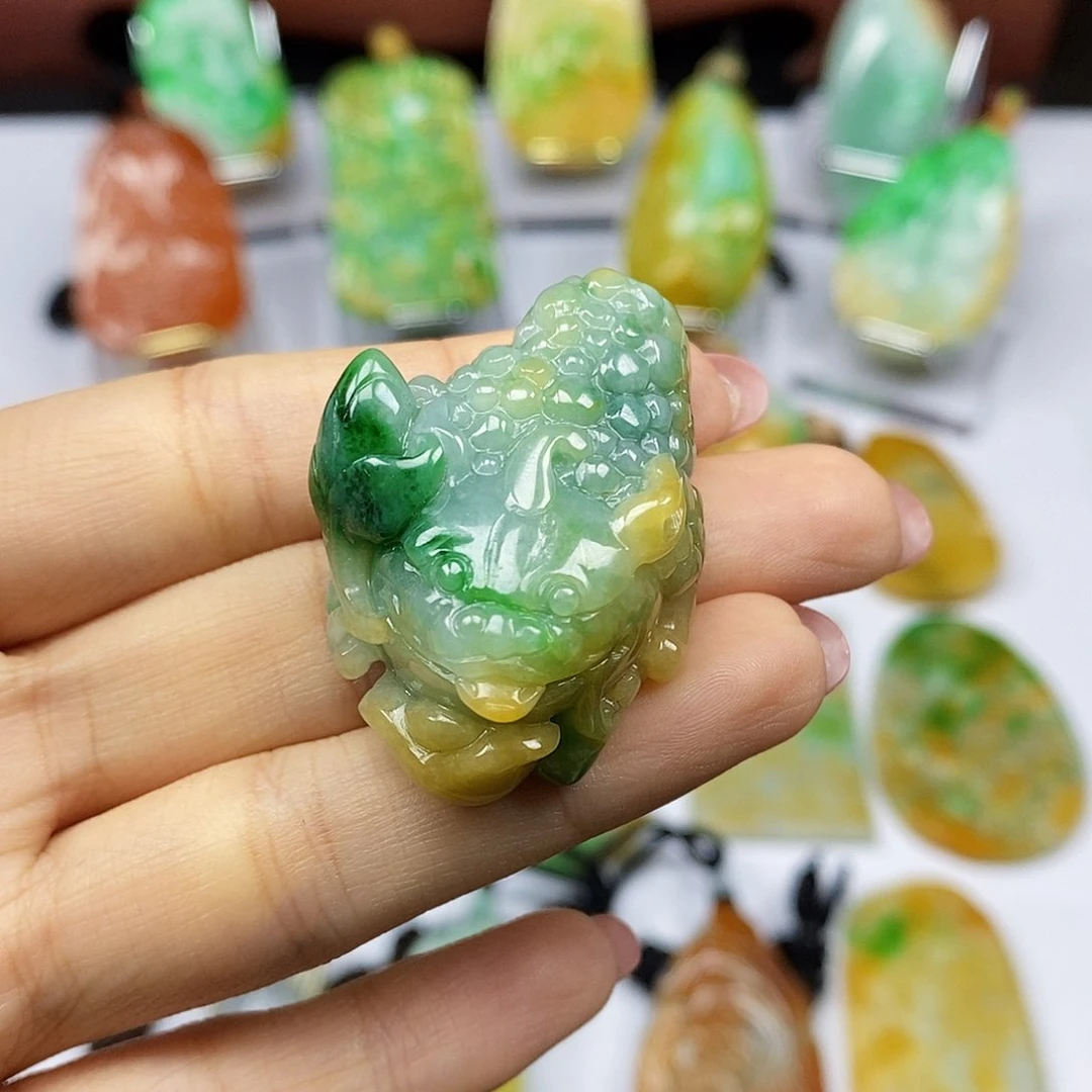 颈饰未镶嵌翡翠天然翡翠A货