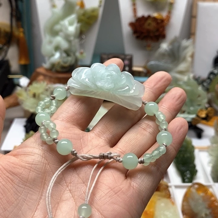 未镶嵌蛇纹石玉手牌