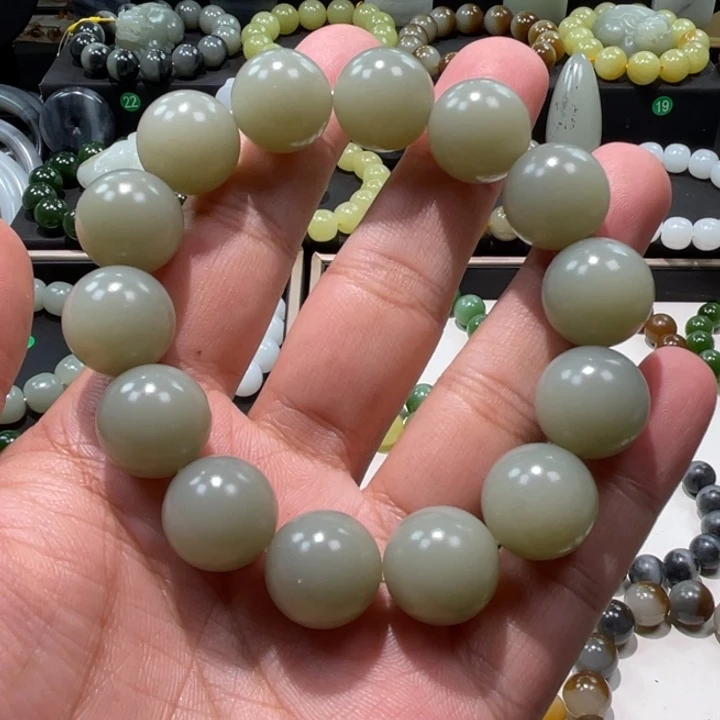 和田玉未镶嵌手串