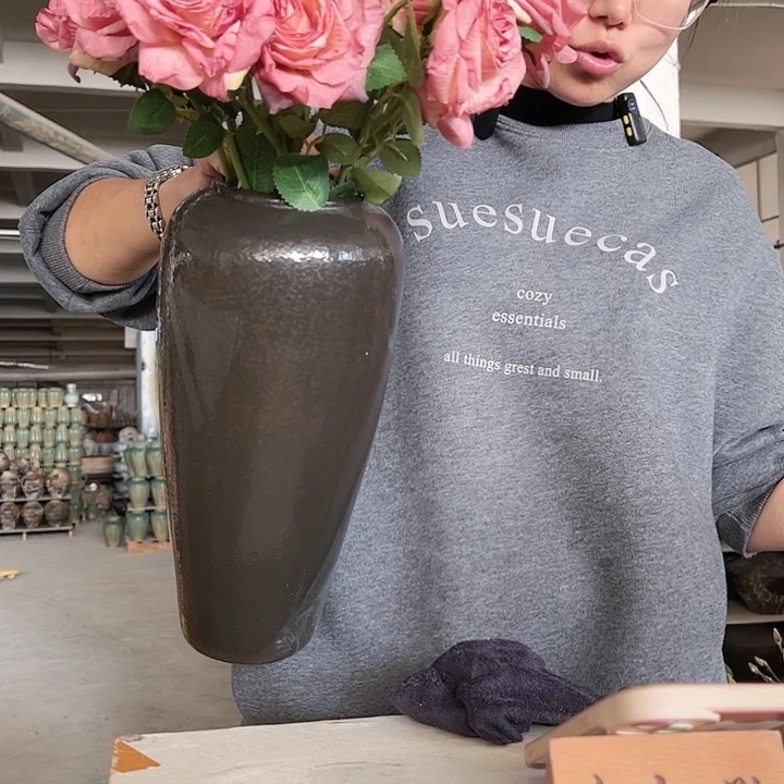 景德镇陶瓷花瓶工厂