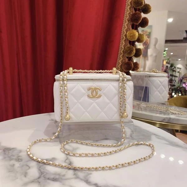 95新 Chanel/香奈儿  定金24c双金珠长盒子白色牛芯片款/52187980