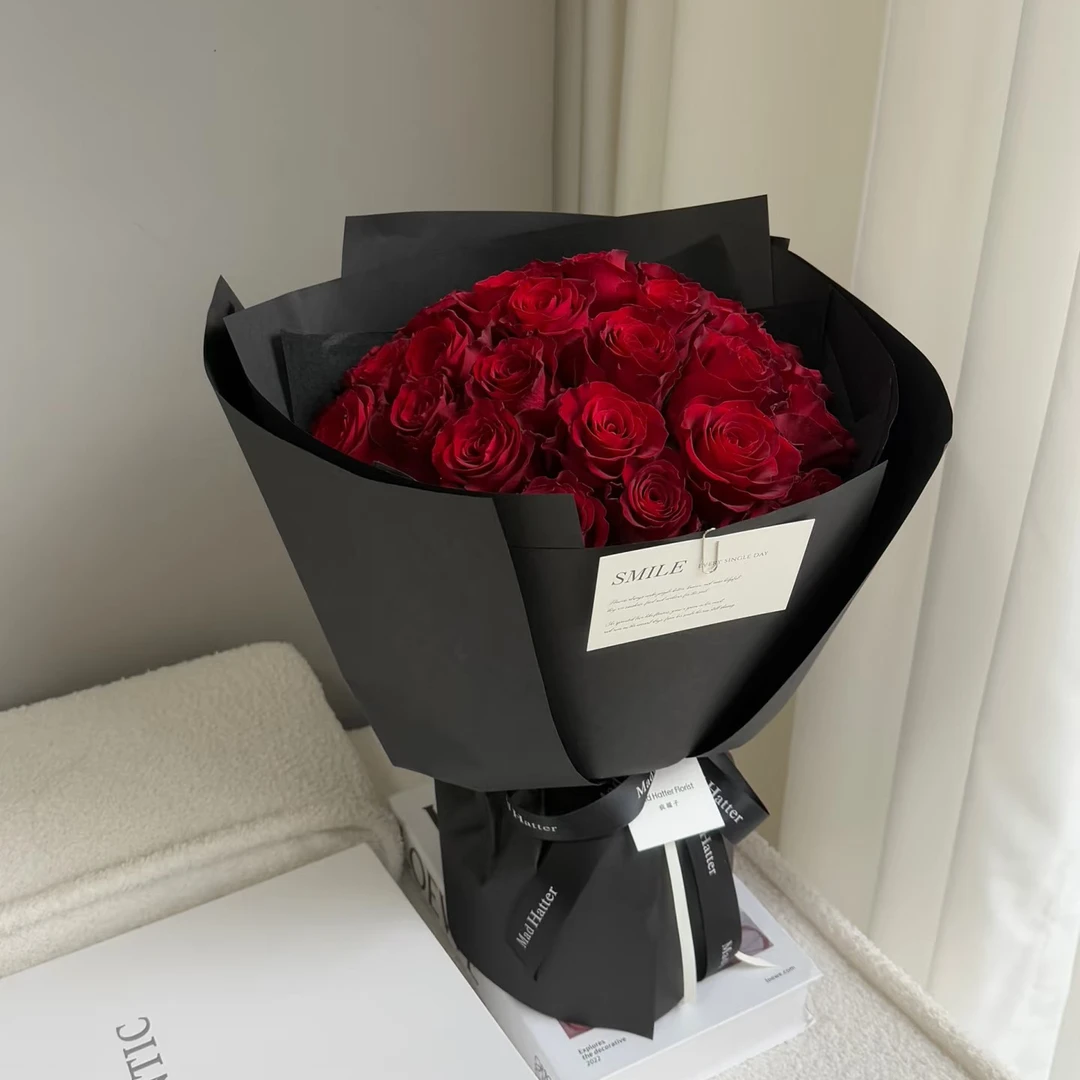 【下单备注包装颜色】33朵红玫瑰花束  默认黑色包装