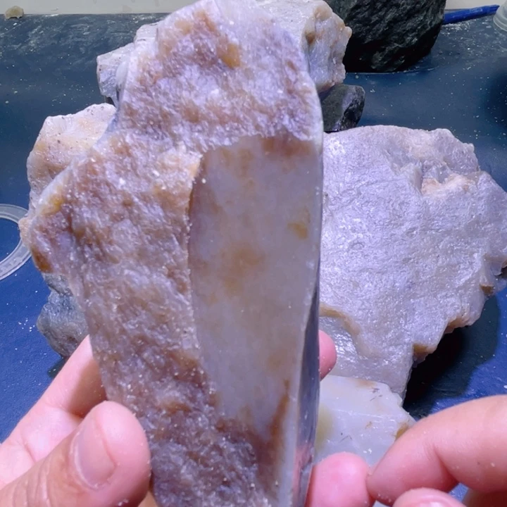 和田玉未镶嵌珠宝半成品