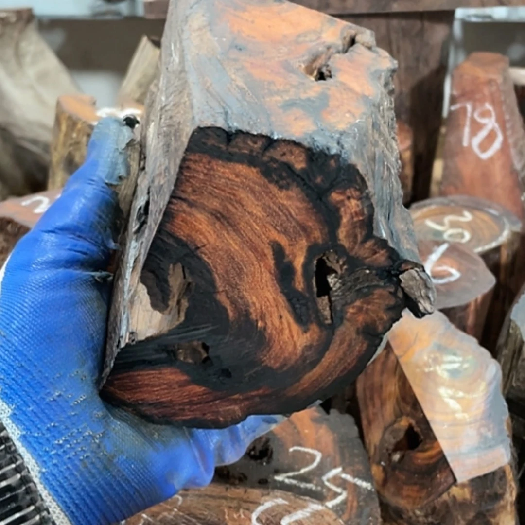 【闪购商品】交趾黄檀（大红酸枝）转*点