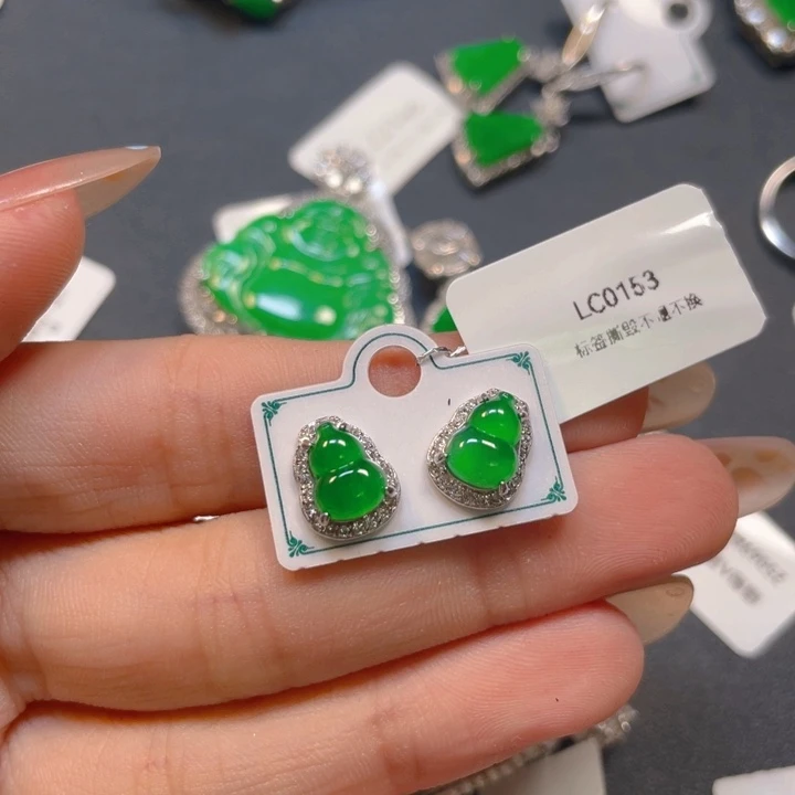 【闪购商品】翡翠银S925镶嵌颈饰我****麻翡翠