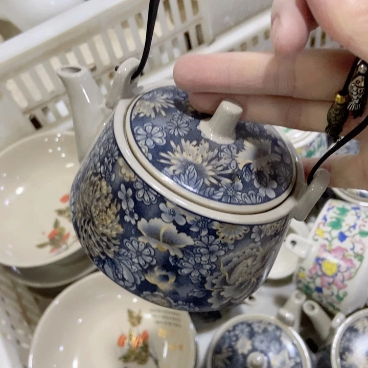 茶具微瑕，介意勿拍