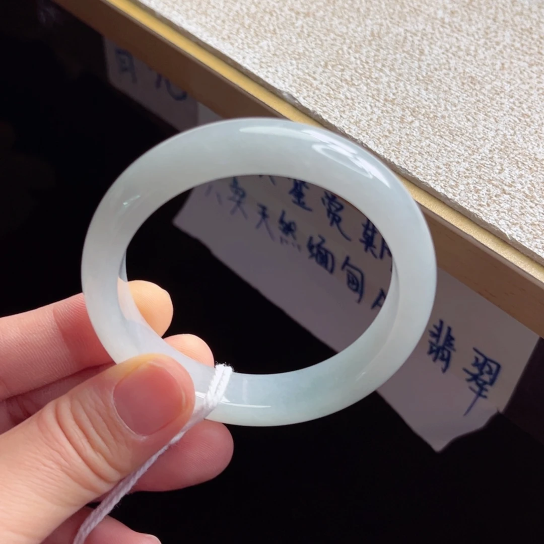 翡翠未镶嵌手镯手镯