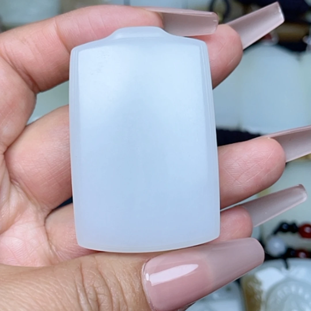 【闪购商品】颈饰未镶嵌和田玉行**水