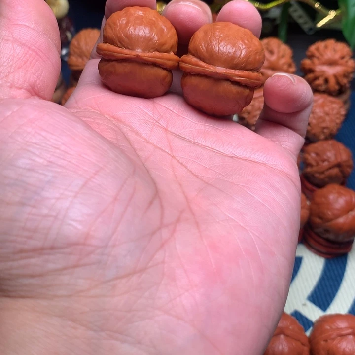 把件桃核野生小手捻至尊宝