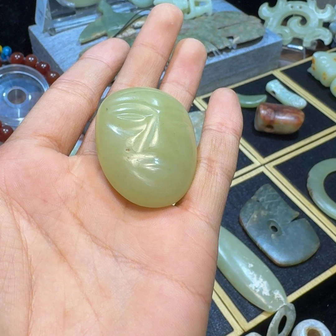 玉舍**深玉摆件人脸