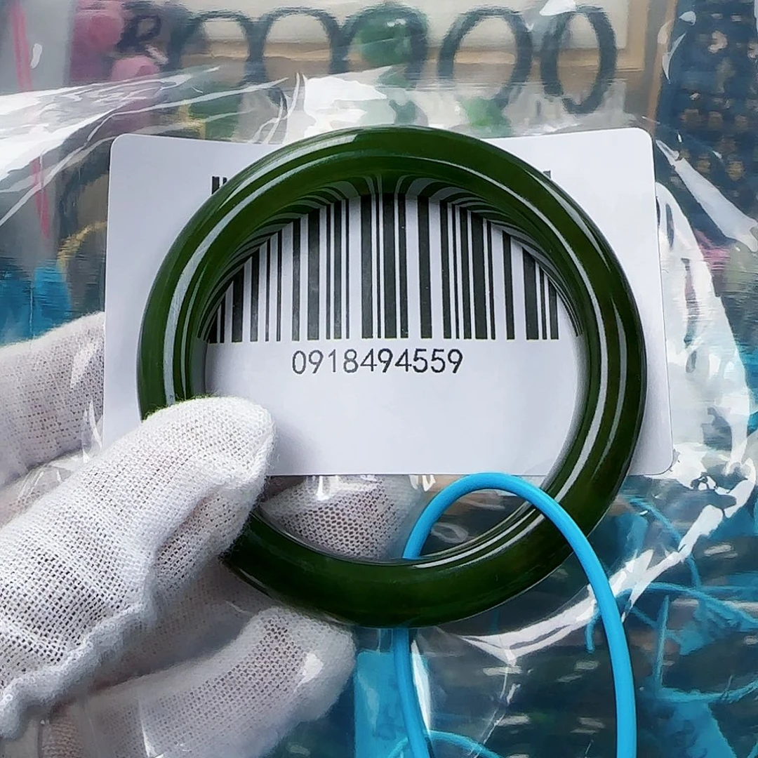 和田玉手镯未镶嵌包容51.52