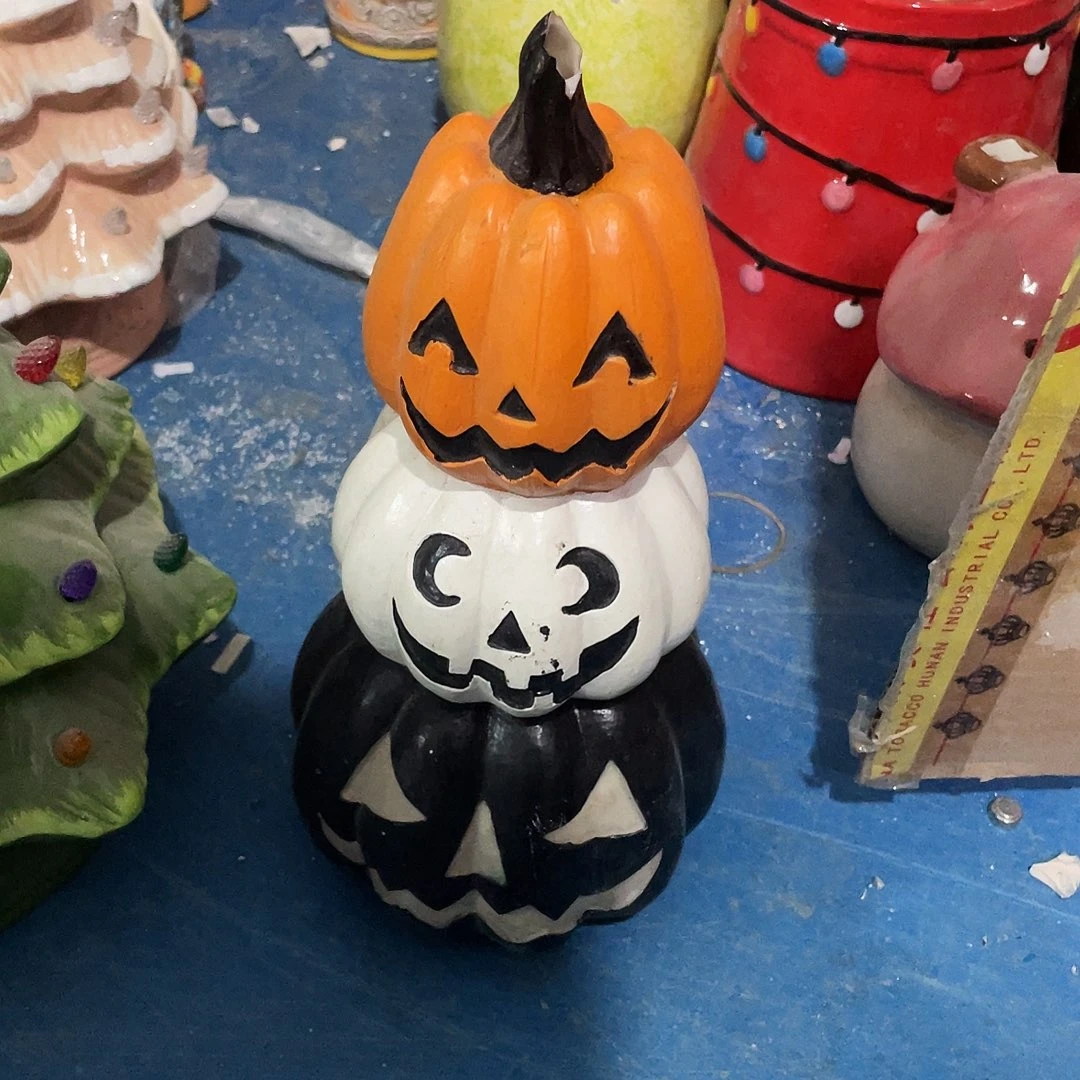 摆件樱****皮  磕碰。瑕疵。