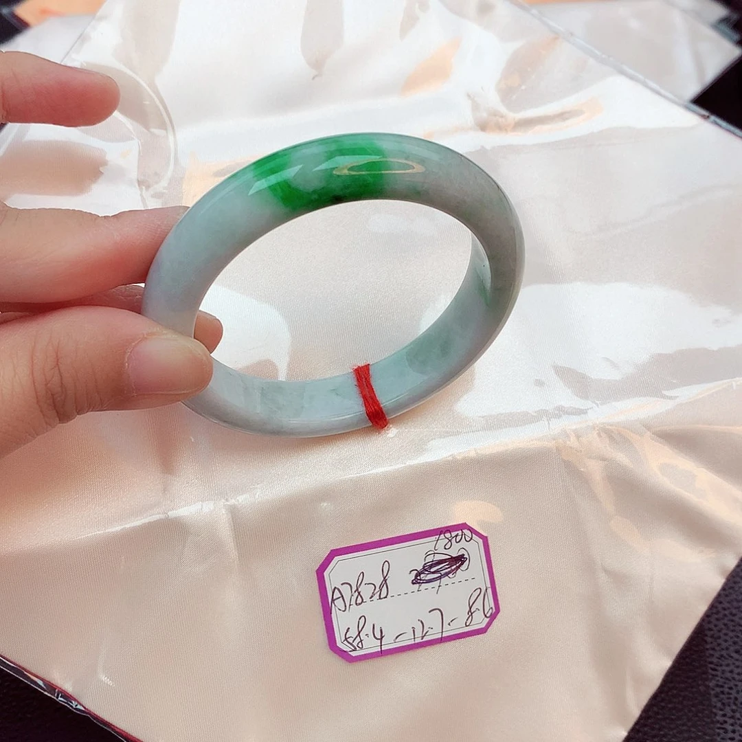 翡翠手镯未镶嵌天然缅甸翡翠A货