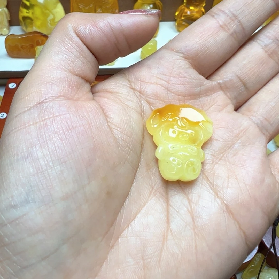 琥珀吊坠(不含链)未镶嵌我***女