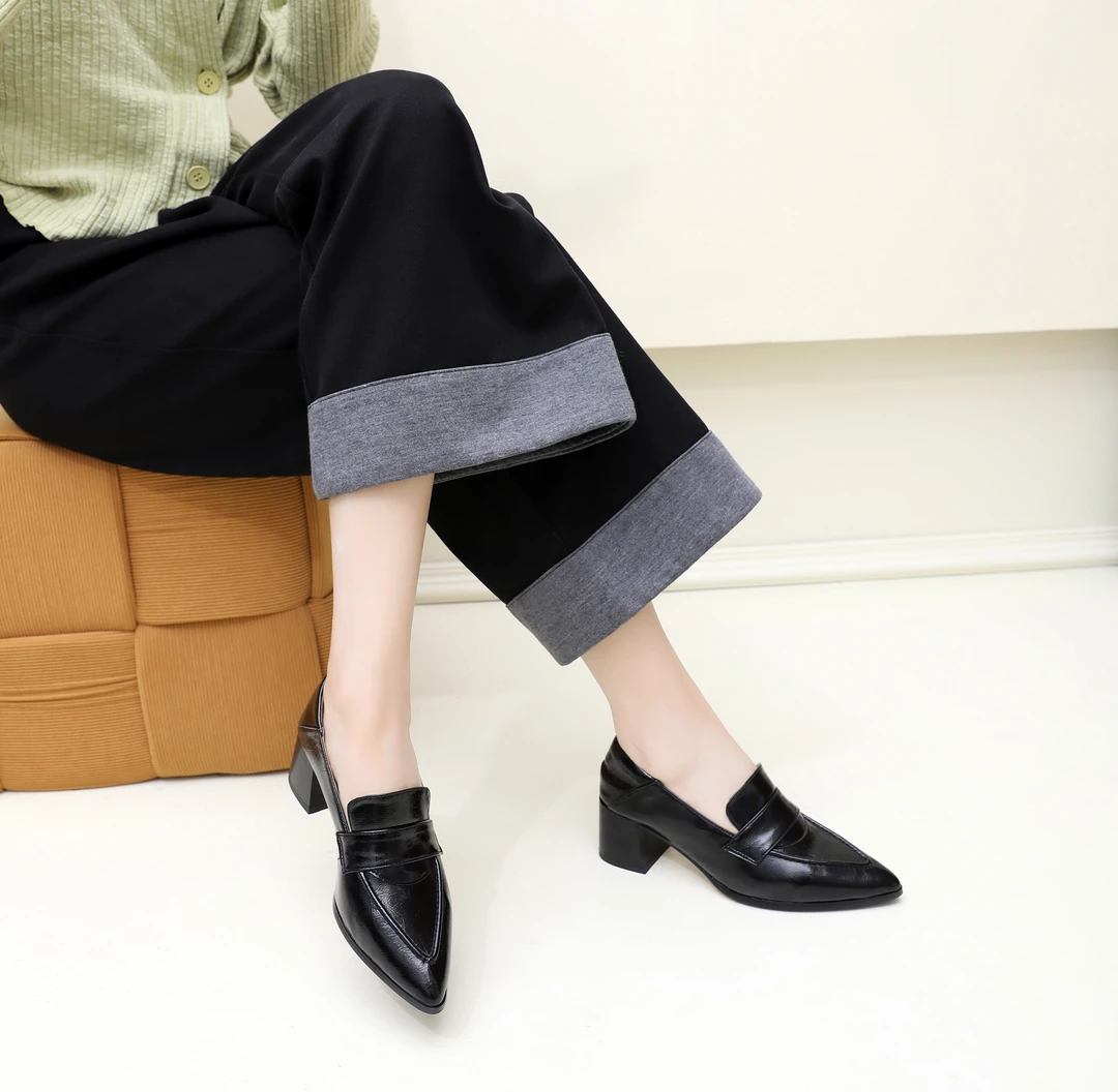 新款法式气质软底粗跟真皮低跟尖头乐福鞋时尚休闲百搭低跟单鞋女