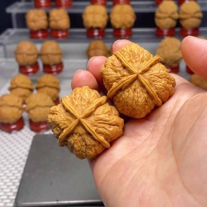 文玩核桃把件30灵山老蟾