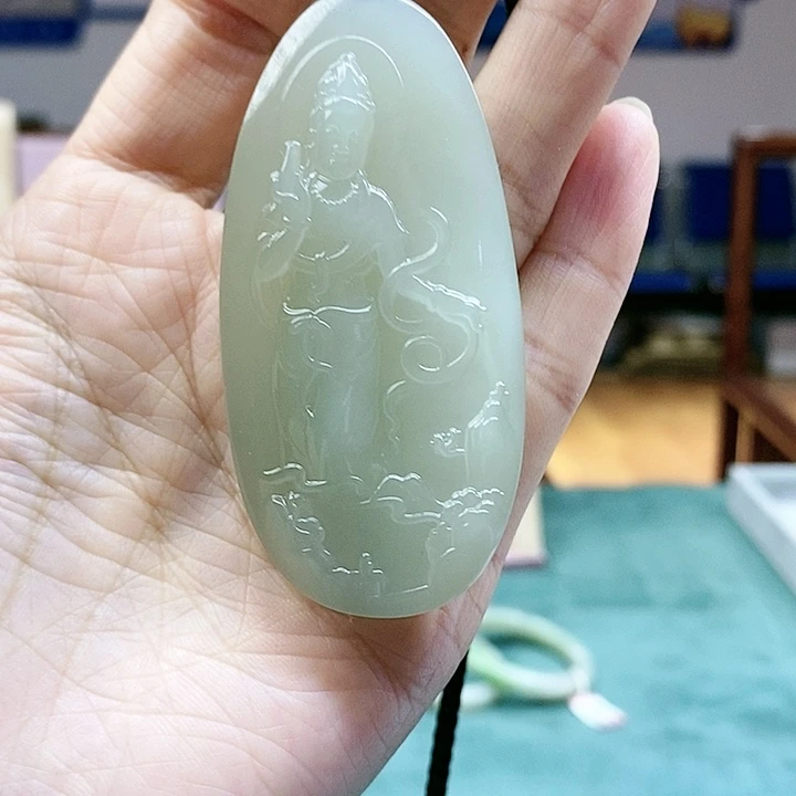 【闪购商品】颈饰未镶嵌和田玉